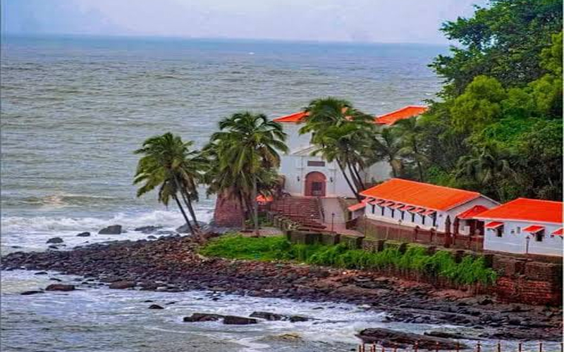 Goa to Aguad Port Cabs
